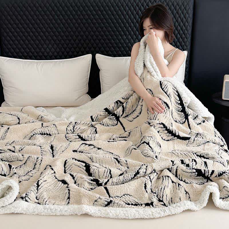 Couverture en peluche jacquard avec de grandes feuilles - image 5
