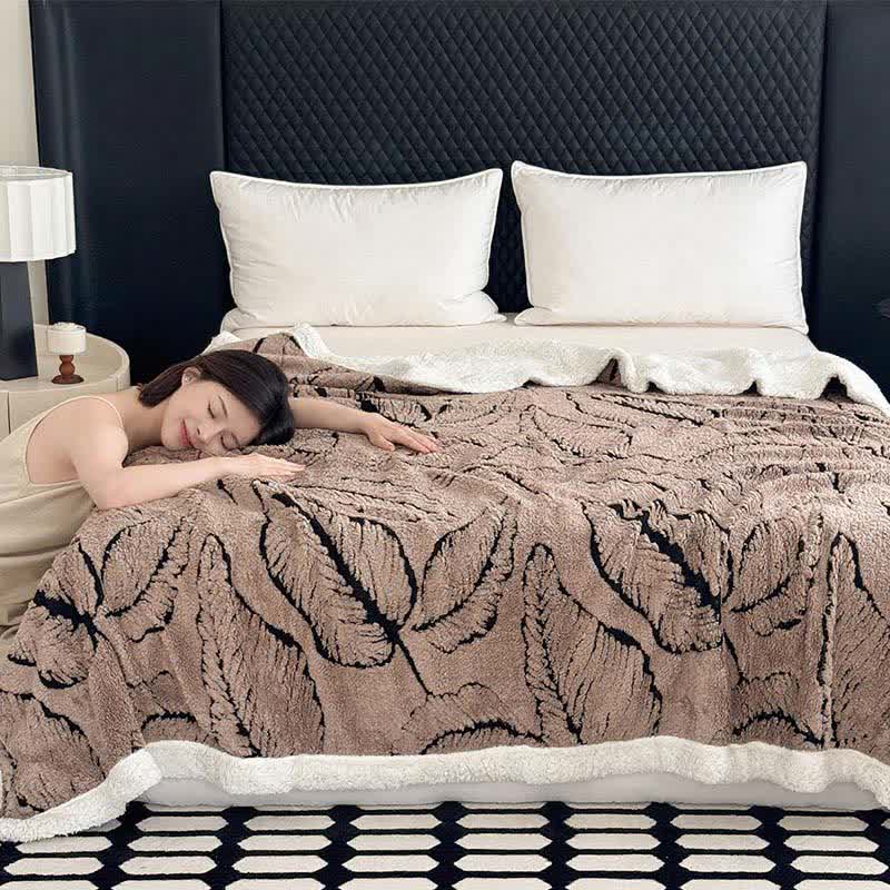 Couverture en peluche jacquard avec de grandes feuilles - image 19