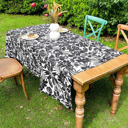 Nappe vintage à bord festonné et motif floral en noir - image 3