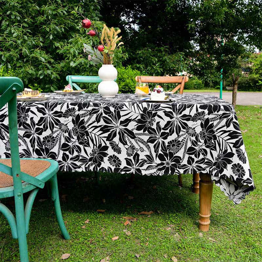 Nappe vintage à bord festonné et motif floral en noir - 140cm x 260cm - image 1