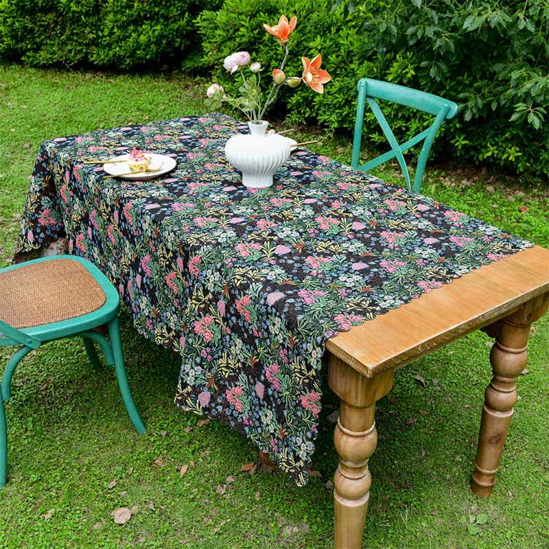 Nappe à bord festonné et branche florale de style rétro - image 3