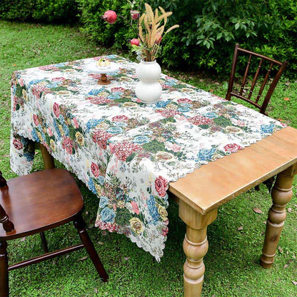 Nappe colorée avec motif de roses et bord ondulé - image 4