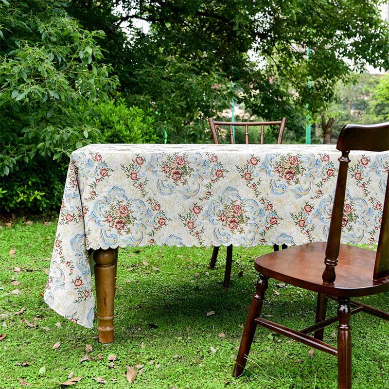 Nappe élégante à motif floral et bord festonné - image 5