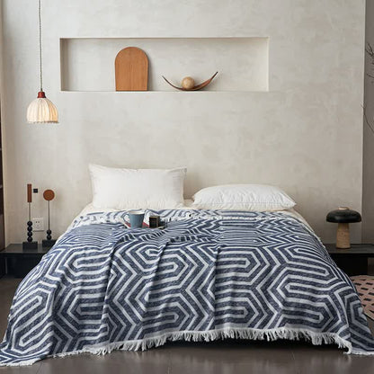 Couette réversible en coton avec pompons et motif à carreaux style jacquard - image 4