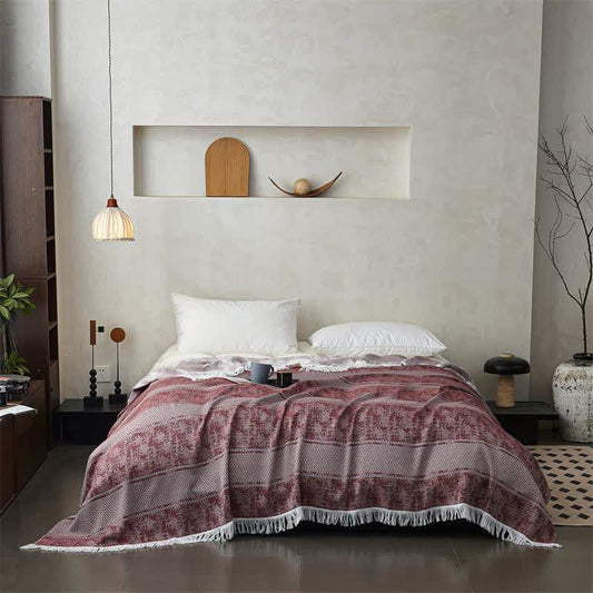 Couette moderne réversible en coton jacquard avec pompons - image 1