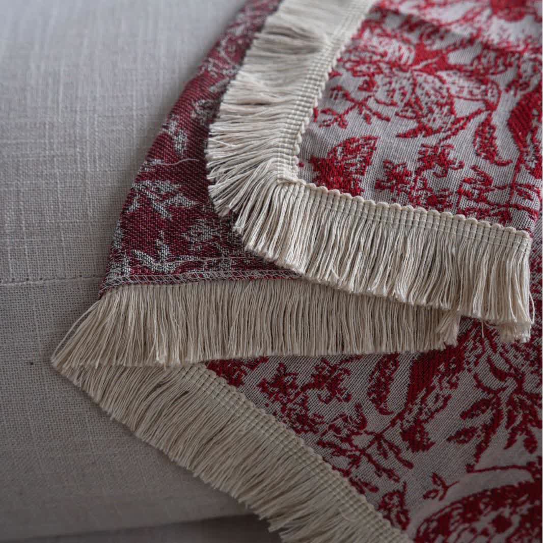 Couverture de canapé rouge avec motif papillon et fleur - image 6
