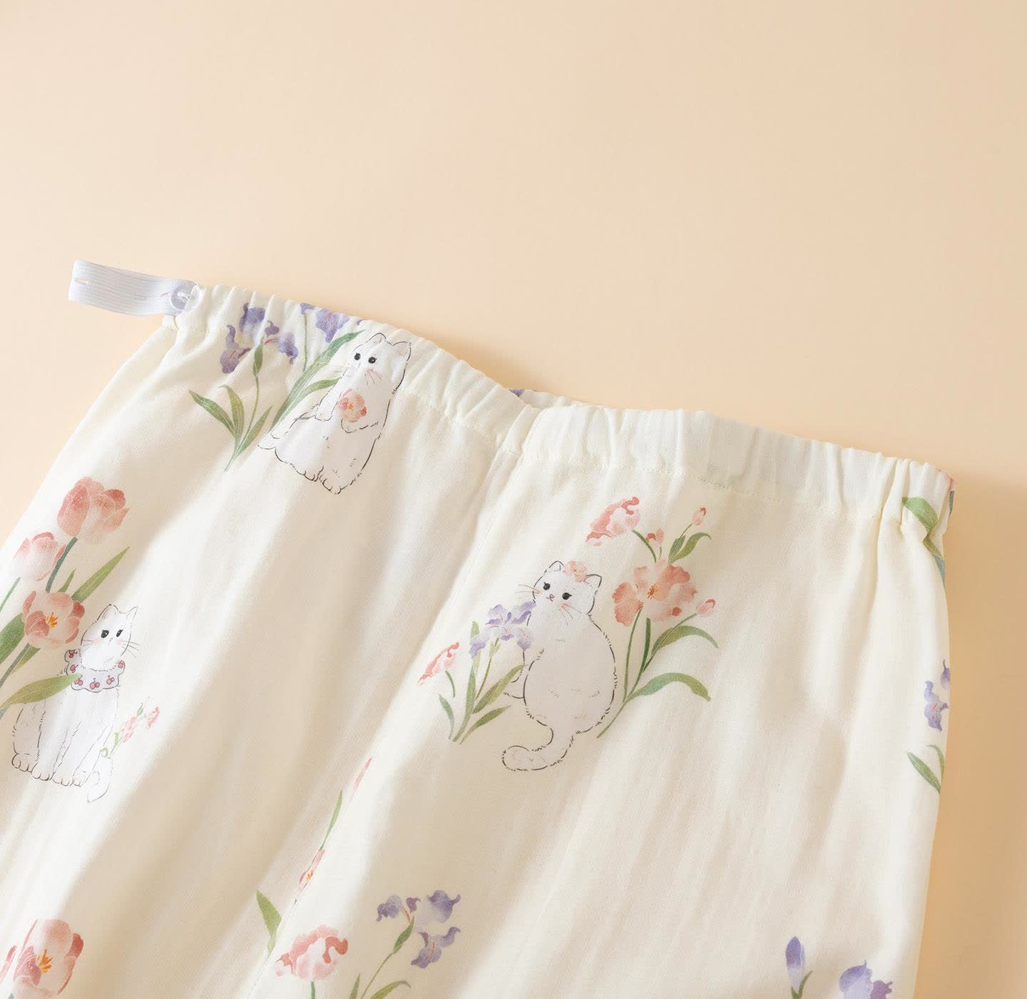 Pyjama kimono en gaze de coton à motif floral et chat - image 9