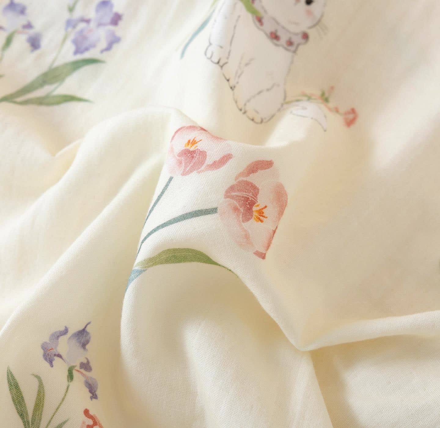 Pyjama kimono en gaze de coton à motif floral et chat - image 12
