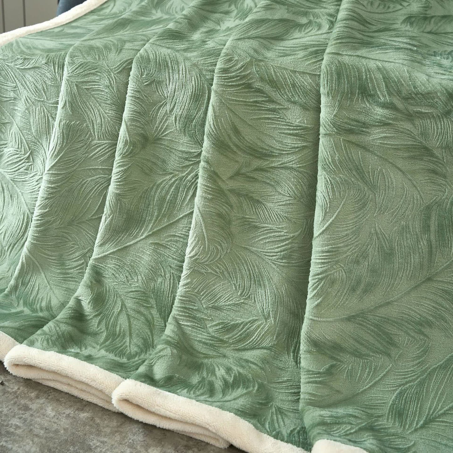 Couverture chaude avec structure en feuilles - image 23