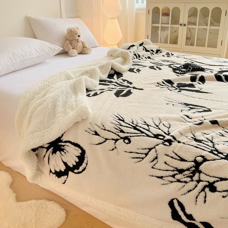 Couverture en jacquard avec motif arbre et papillon - image 6