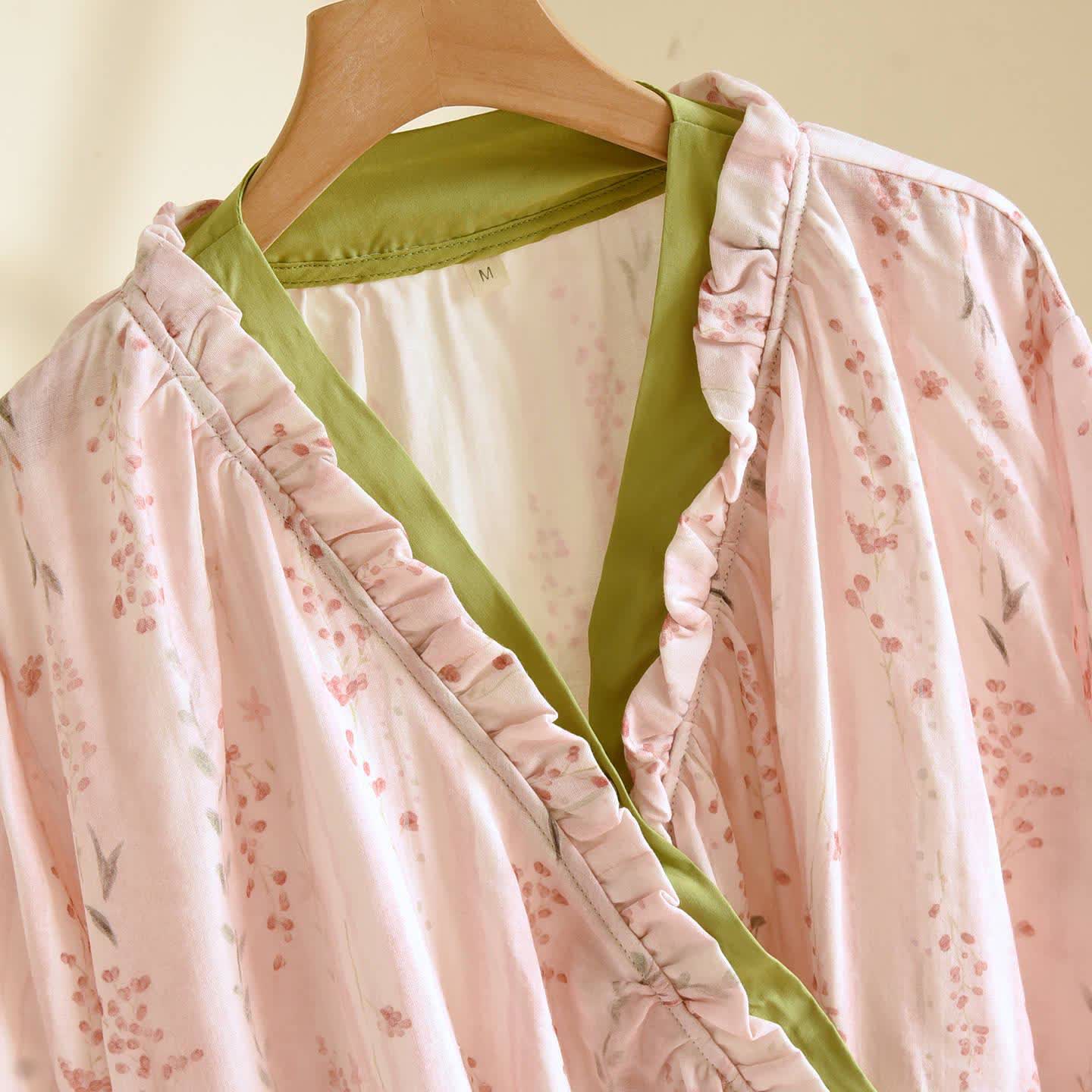 Ensemble de vêtements de détente kimono à rayures roses et fleurs - image 2
