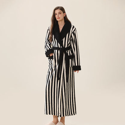 Peignoir long unisexe chaud en polaire rayée - Noir et blanc - XL - image 4