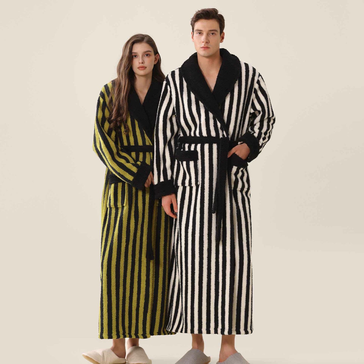 Peignoir long unisexe chaud en polaire rayée - image 1