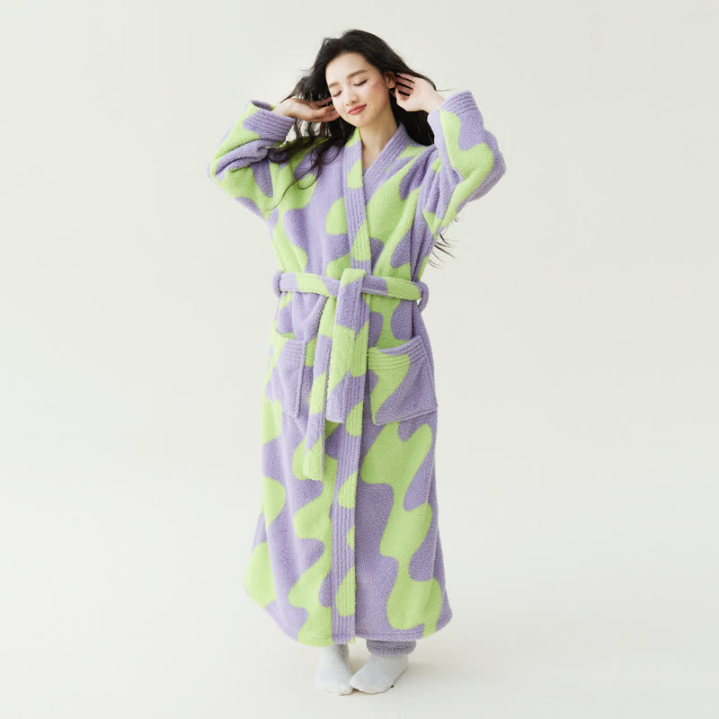 Peignoir en peluche avec motif ondulé en blocs de couleurs - Vert et violet clair - XL - image 1