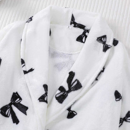 Peignoir en peluche noir avec motif nœud - image 2