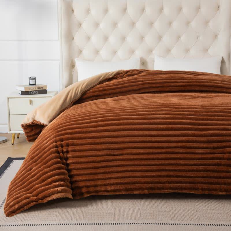Couverture en peluche côtelée unie - image 13
