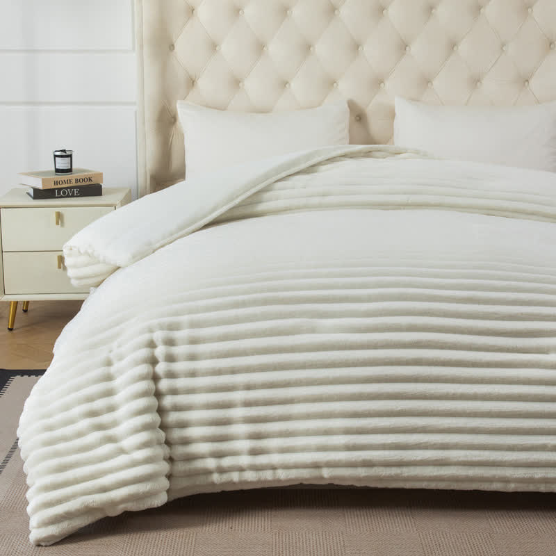Couverture en peluche côtelée unie - image 24