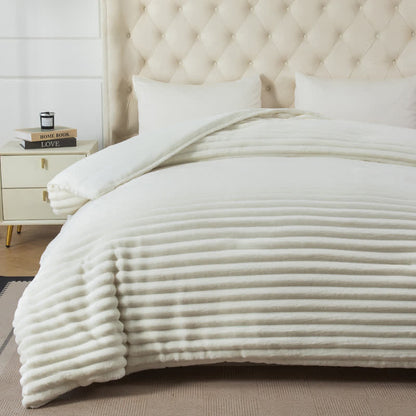 Couverture en peluche côtelée unie - image 24