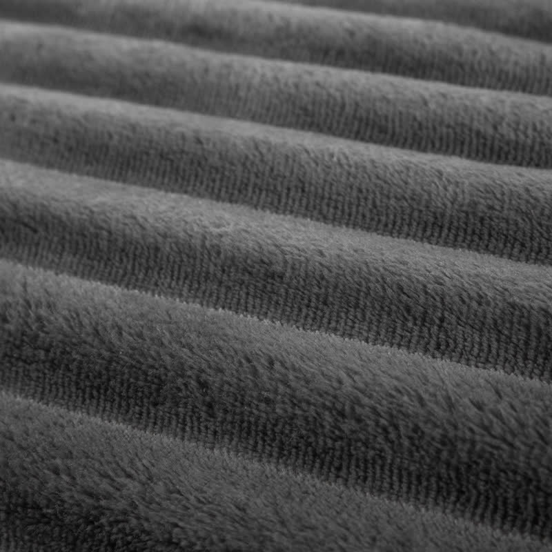 Couverture en peluche côtelée unie - image 36