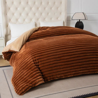 Couverture en peluche côtelée unie - image 14