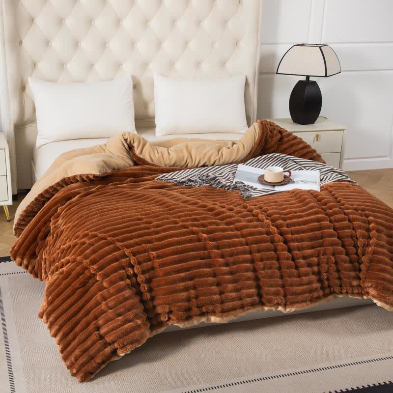 Couverture en peluche côtelée unie - image 12