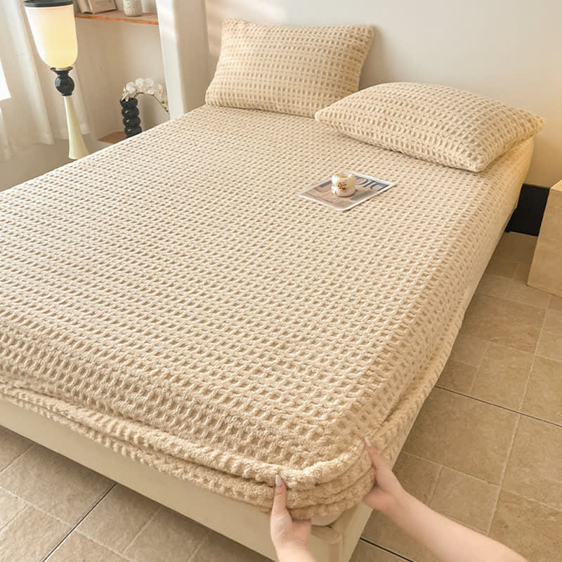 Drap-housse en polaire chaude avec structure gaufrée - image 4