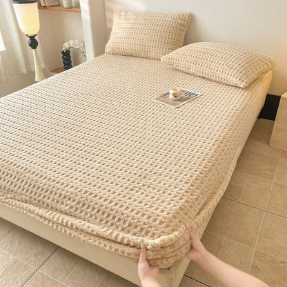 Drap-housse en polaire chaude avec structure gaufrée - image 4