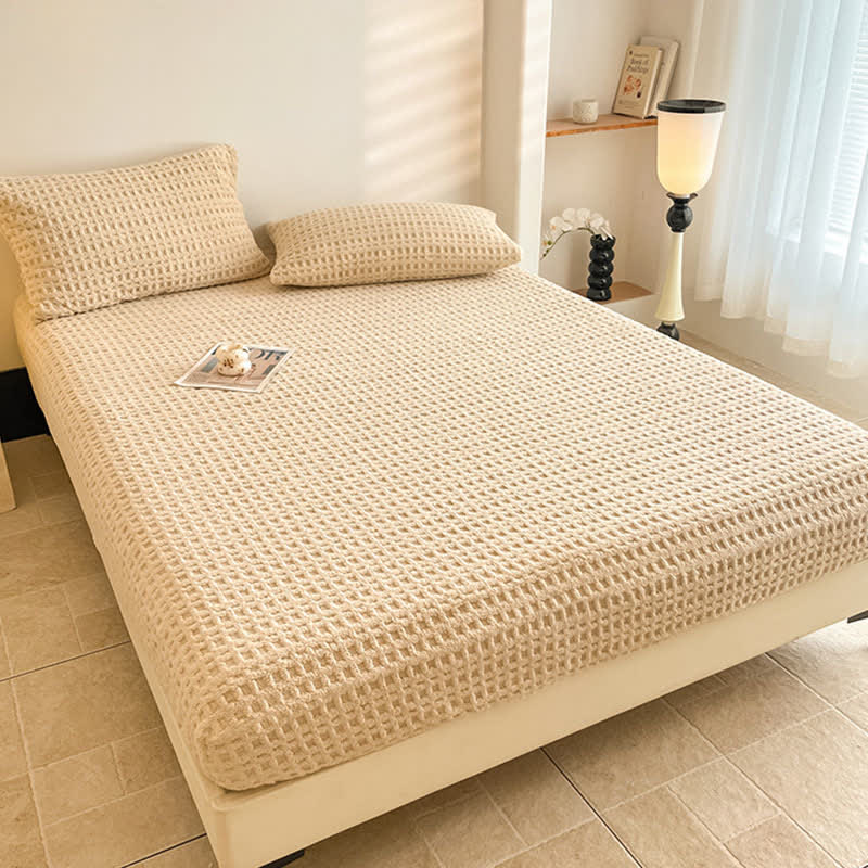 Drap-housse en polaire chaude avec structure gaufrée - image 3