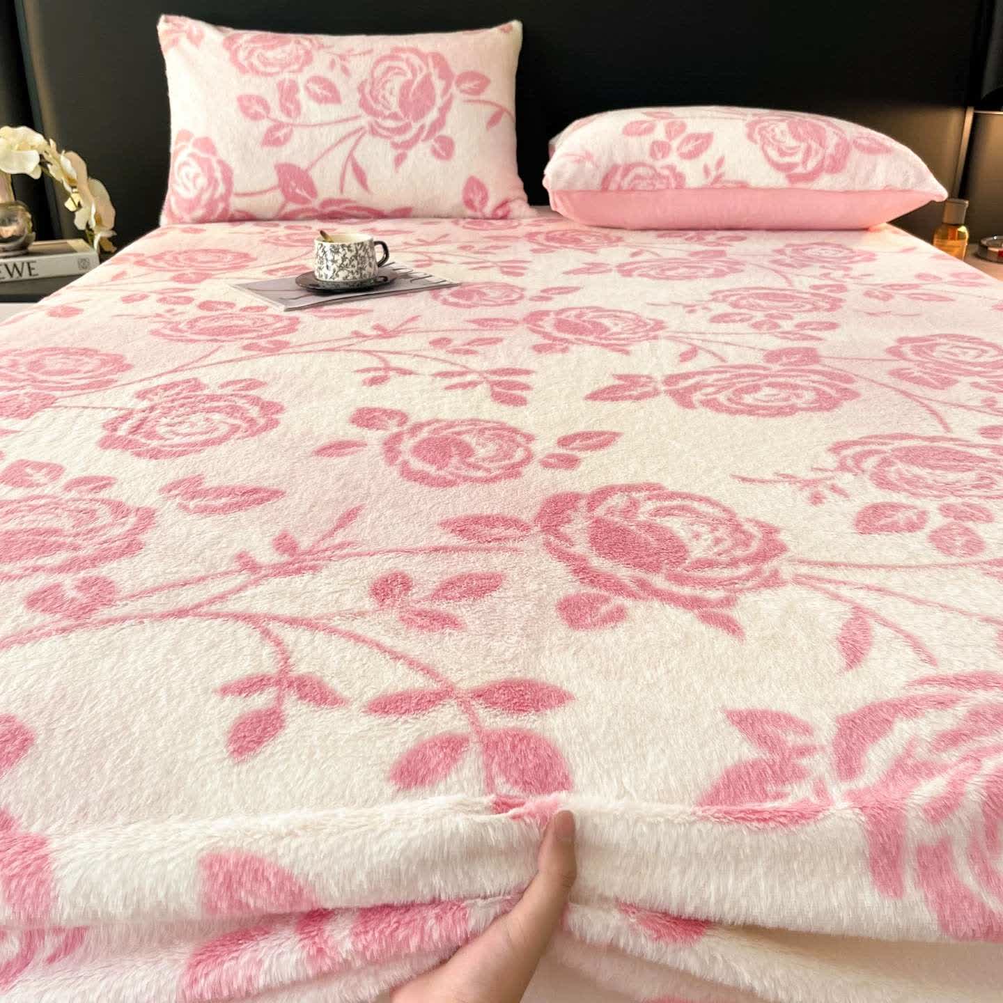 Drap-housse polaire chaud avec des roses roses - image 3