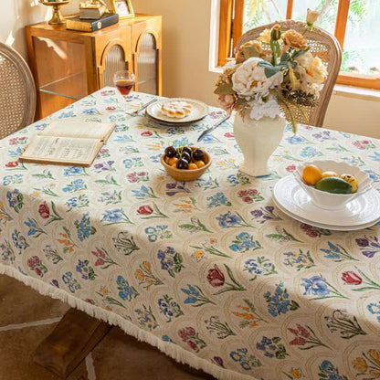 Nappe vintage avec pompon et bouquet fleuri - image 15