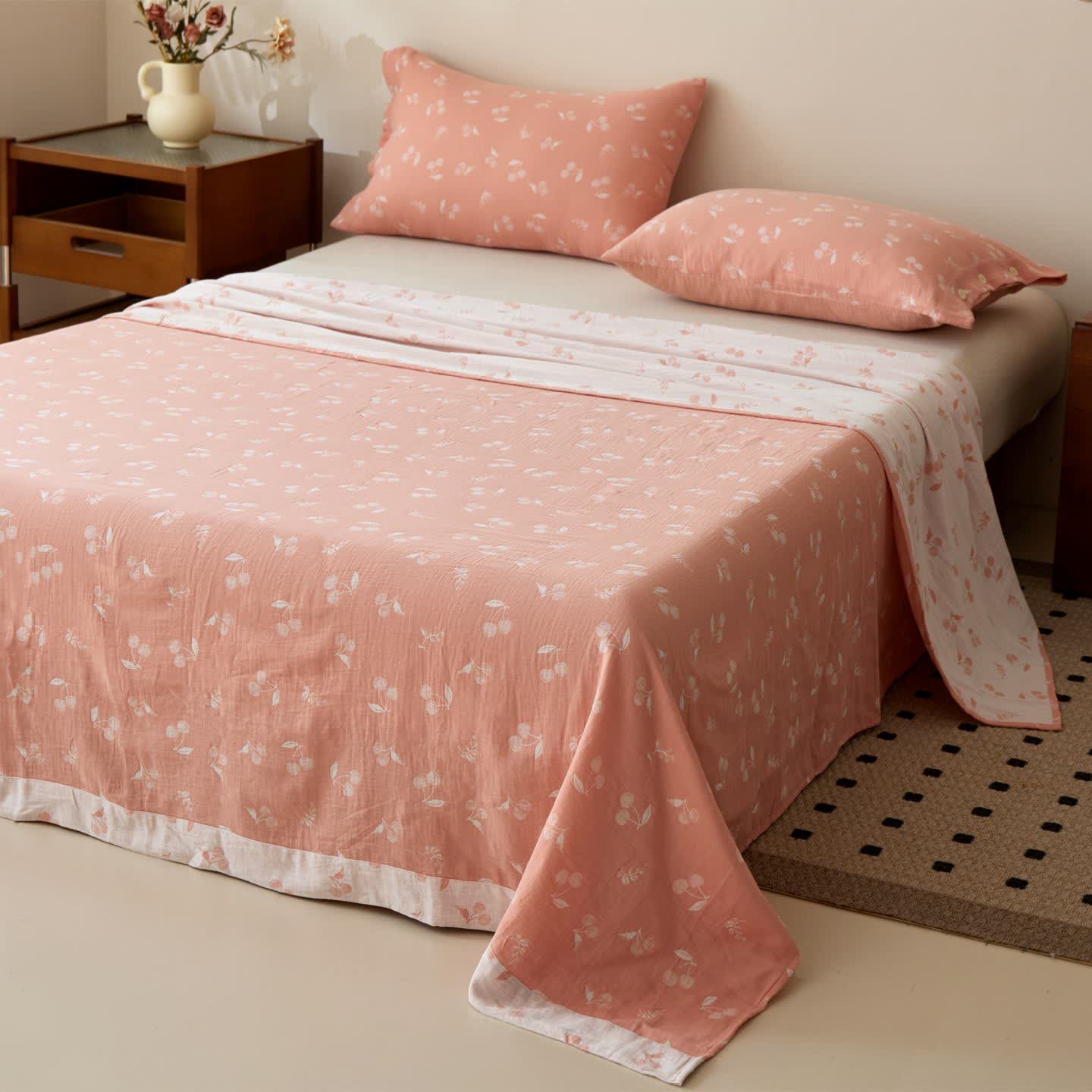 Couvre-lit en gaze de coton style jacquard cerise - Couvre-lit avec 2 taies d'oreiller - 240 cm x 270 cm - image 0