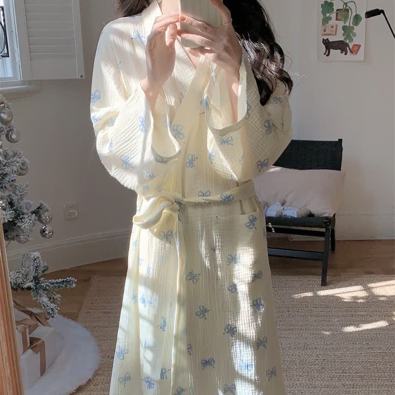 Peignoir kimono bleu à motif nœud - image 0