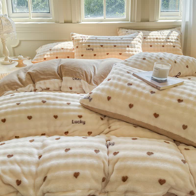 Parure de lit chaleureuse avec nœud en forme de cœur et peluche - image 4