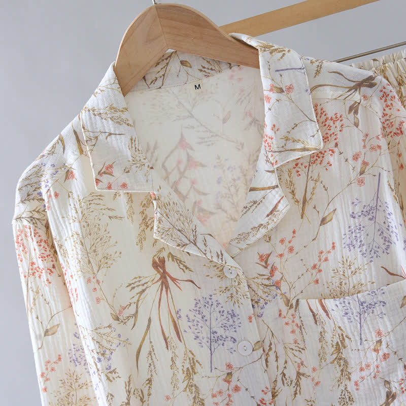 Ensemble pyjama en gaze de coton à motif floral discret - image 5