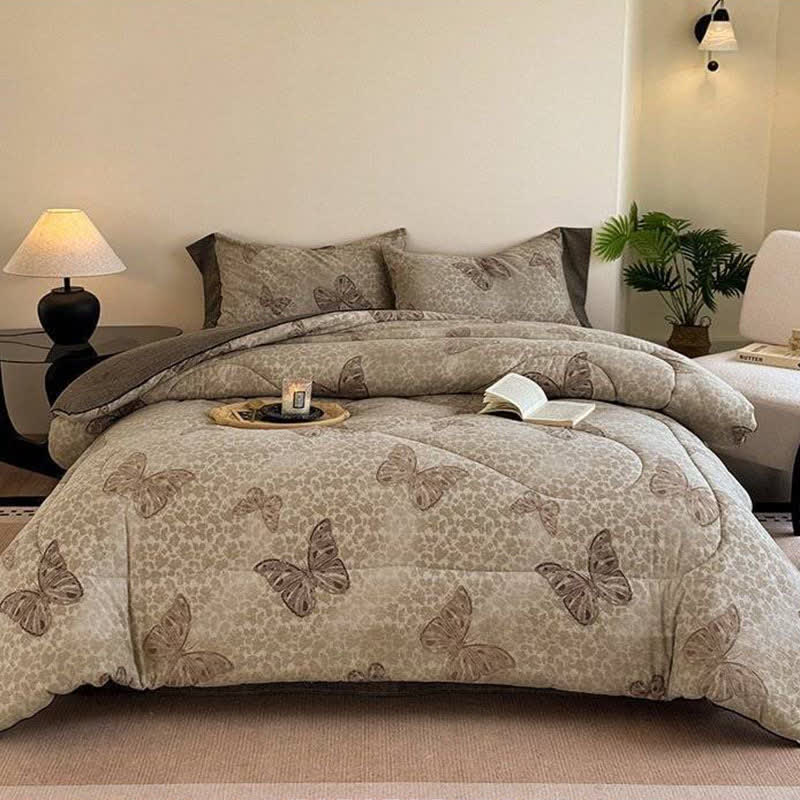 Couverture réversible enchanteresse avec motif de fleurs de papillon - Couette d'hiver - 220 cm x 240 cm - image 0