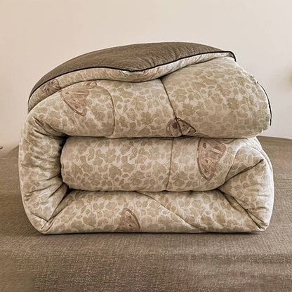 Couverture réversible enchanteresse avec motif de fleurs de papillon - image 1