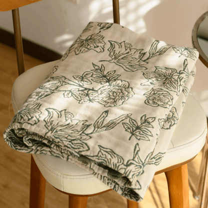 Serviette de bain en gaze de coton à motif jacquard et motif pivoine - image 1