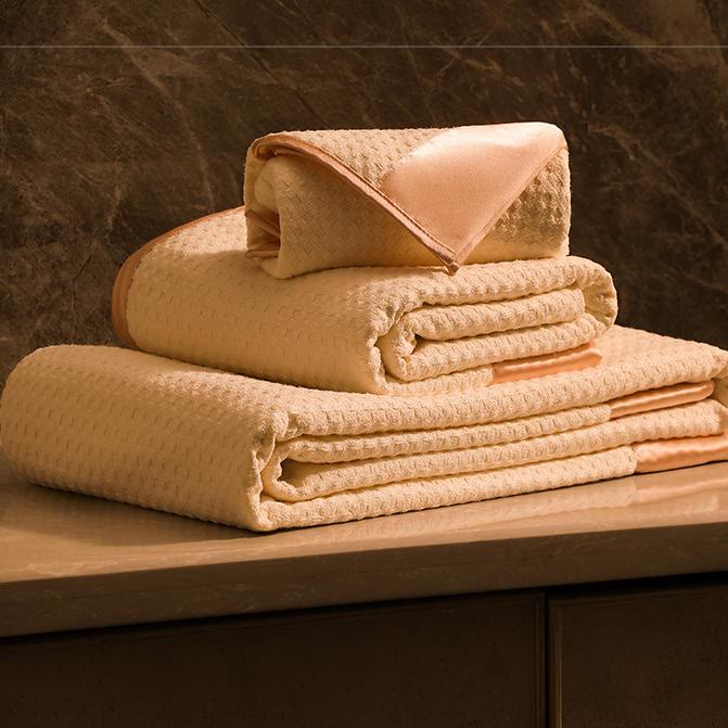 Ensemble de serviettes de bain en satin gaufré (lot de 2) - Vin pétillant - 35 cm x 75 cm + 85 cm x 150 cm - image 7