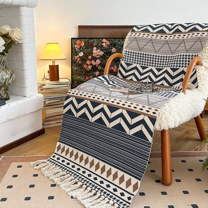 Tapis fonctionnel en coton et lin avec pompon géométrique - image 3