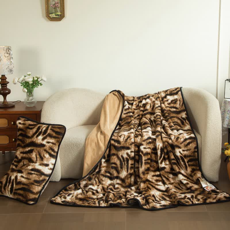 Drap-housse en peluche à rayures tigrées - image 1