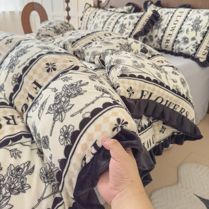 Parure de lit en peluche chaude avec motif floral et volants - image 5