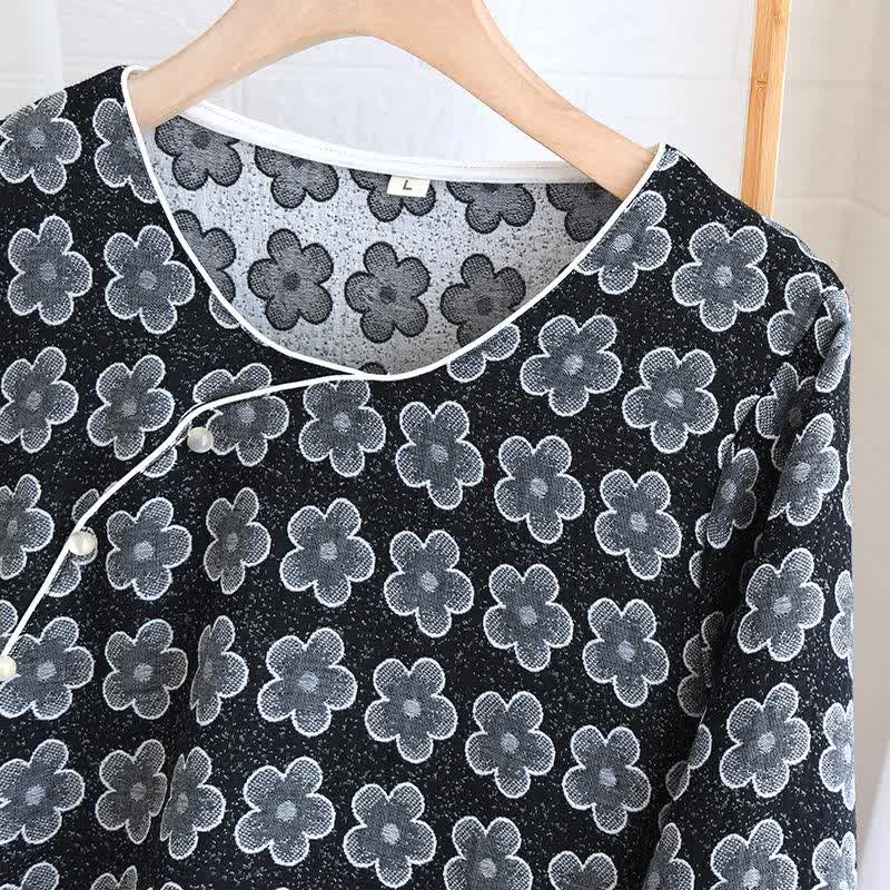 Pyjama en coton jacquard noir à motif floral - image 16