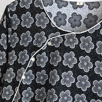 Pyjama en coton jacquard noir à motif floral - image 3