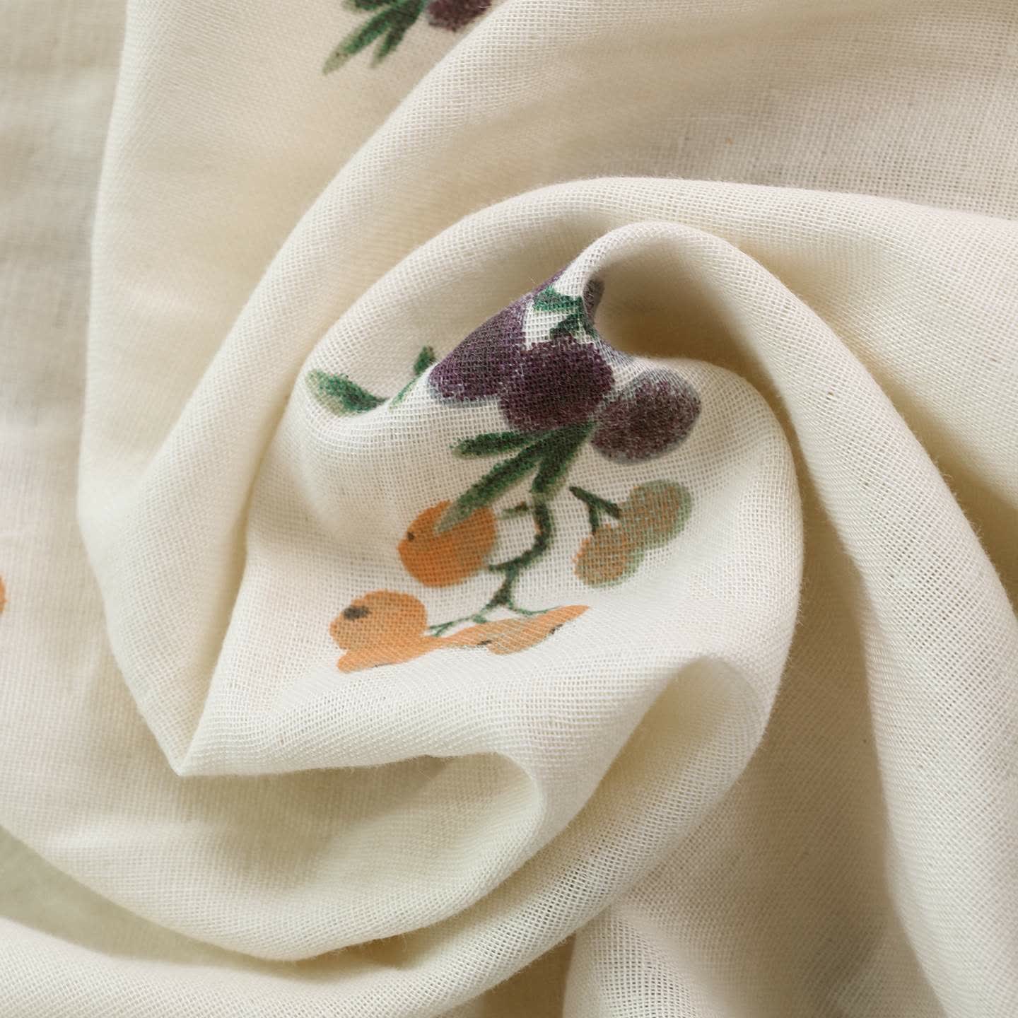 Ensemble de vêtements d'intérieur en gaze de coton avec des fruits de néflier - image 1