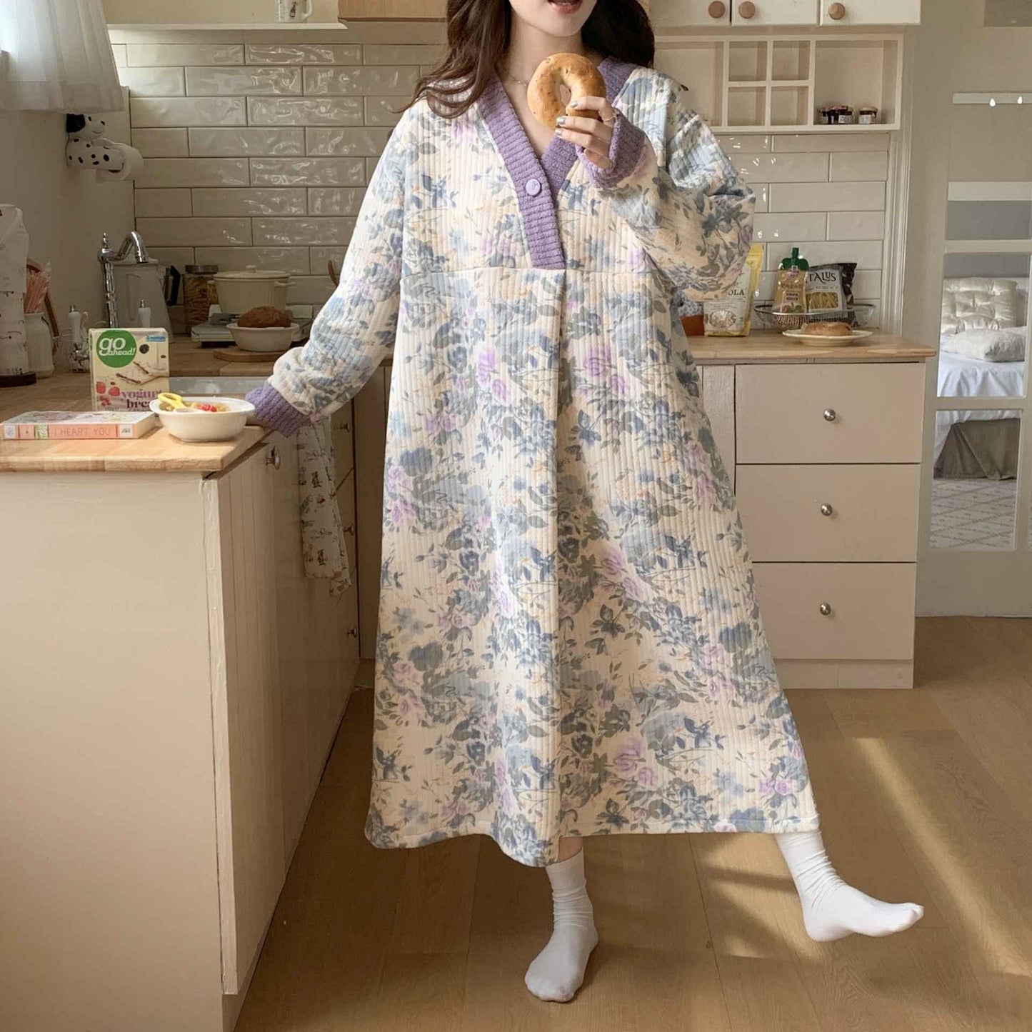 Chemise de nuit ample à col en V et motif floral rustique - XXL - image 0