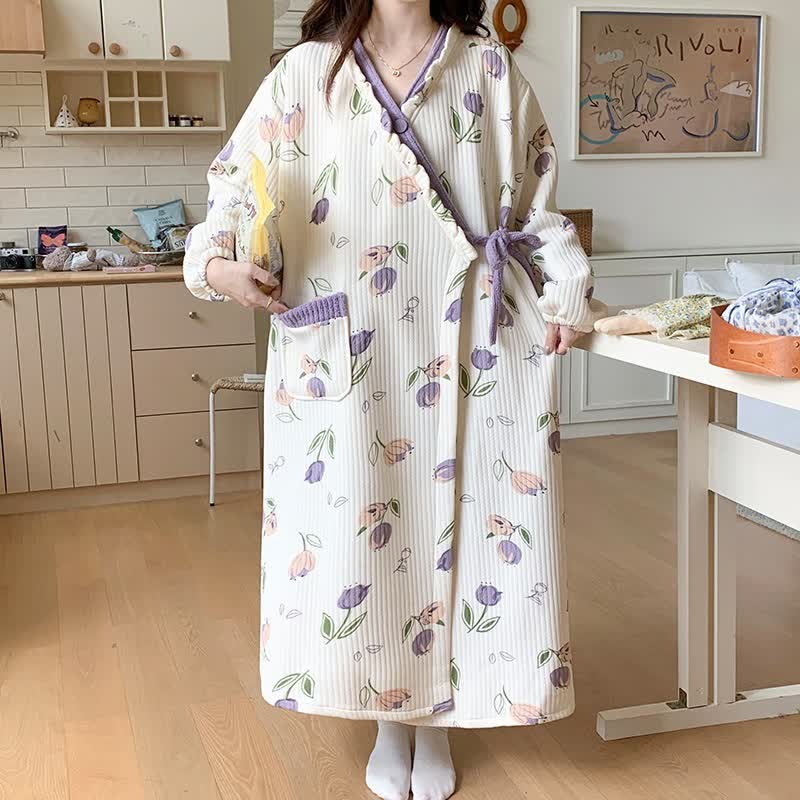 Chemise de nuit inspirée des tulipes avec volants et poche - image 0