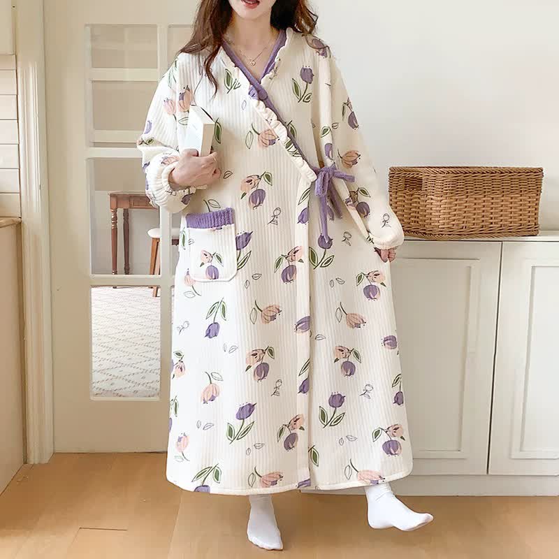 Chemise de nuit inspirée des tulipes avec volants et poche - image 2