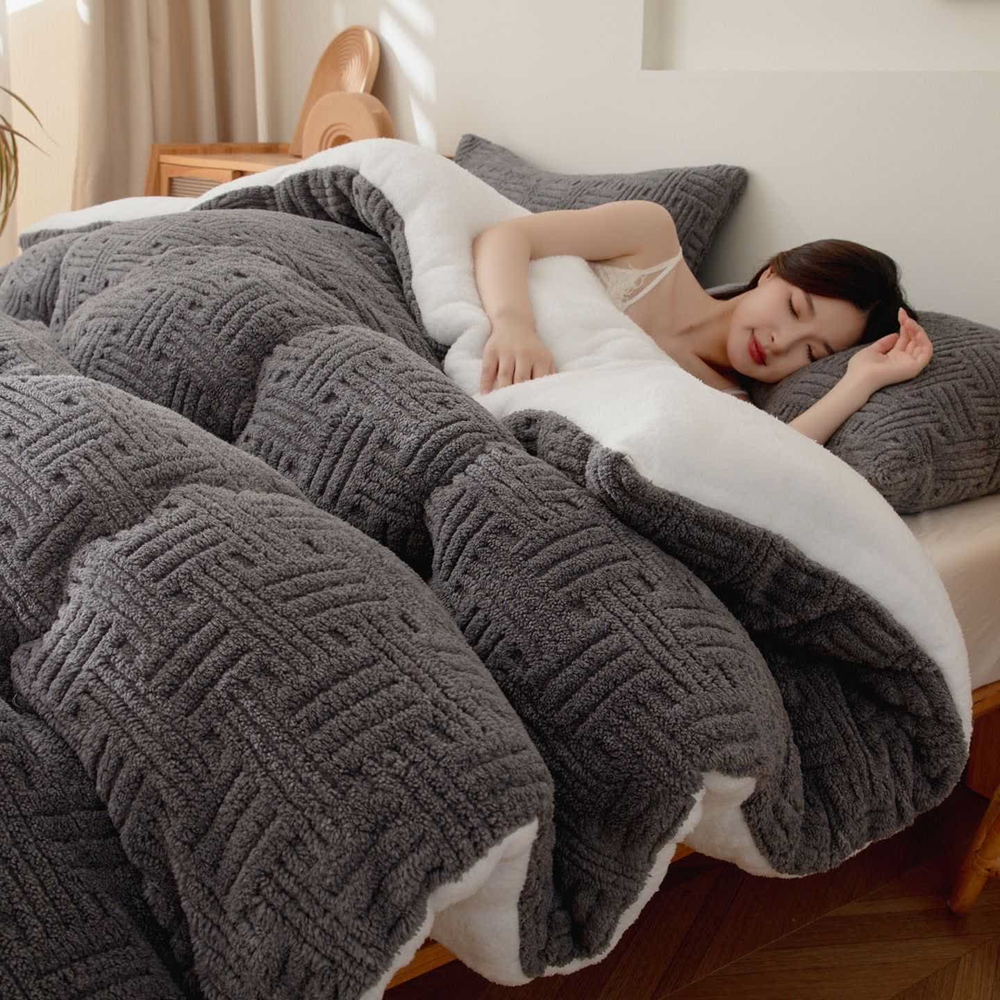 Couverture Sherpa texturée à rayures géométriques - gris foncé - 220 cm x 240 cm - image 7