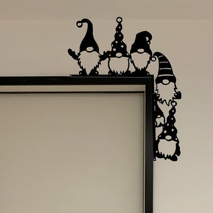 Décoration de coin de porte de Noël fantaisiste en forme de gnome - image 3