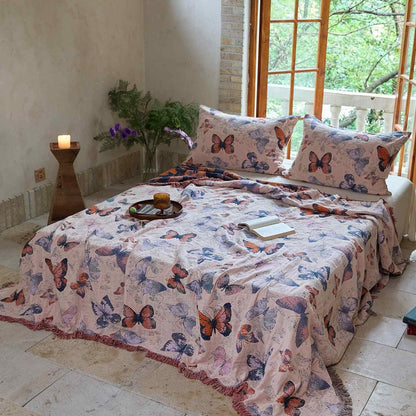Couverture matelassée élégante en coton avec pompons papillon - image 1